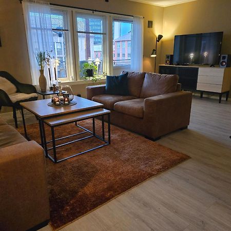 Koselig Og Moderne Leilighet, Meget Sentralt I Narvik Med Gratis Parkering! 외부 사진