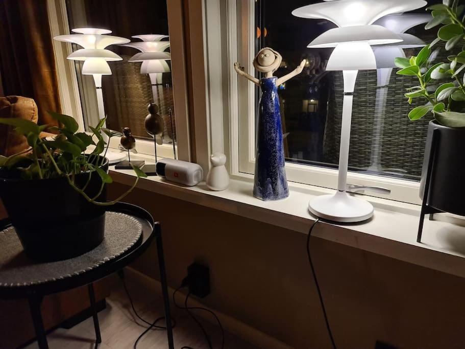 Koselig Og Moderne Leilighet, Meget Sentralt I Narvik Med Gratis Parkering! 외부 사진
